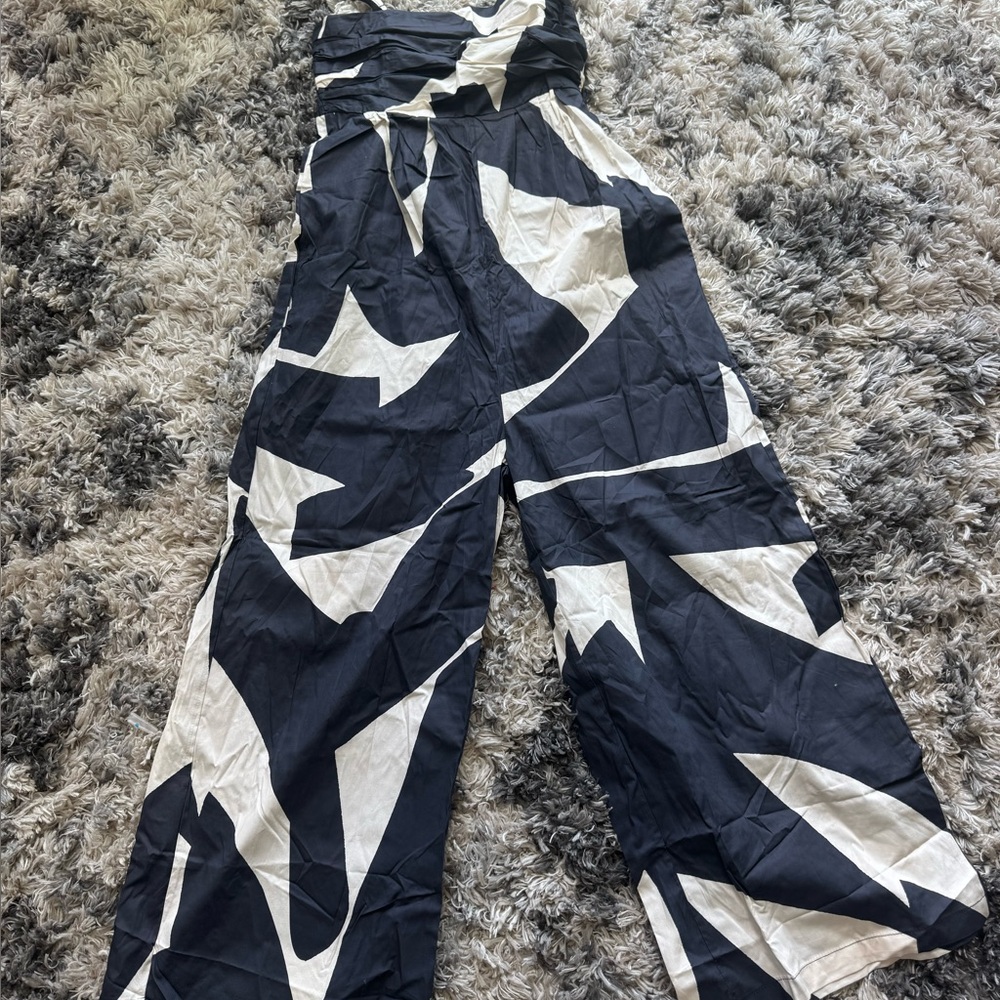 Elegant Black and White Patterned Jumpsuit